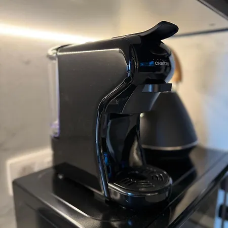 Capsule Moonlight - Jacuzzi - Sauna - Ecran 100