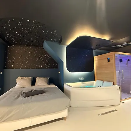 Capsule Moonlight - Jacuzzi - Sauna - Ecran 100